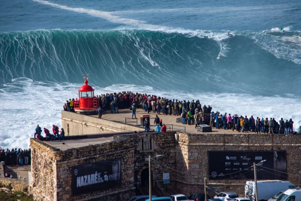 Big wave surfing, Nazaré, Portugal
